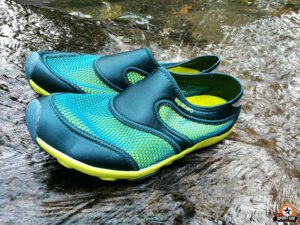 รองเท้าลุยน้ำ ลงน้ำ aquatwo รุ่น503-สีฟ้าเขียว